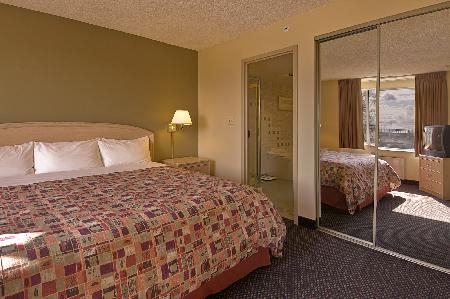 Coast Vancouver Airport Hotel 03.[1]